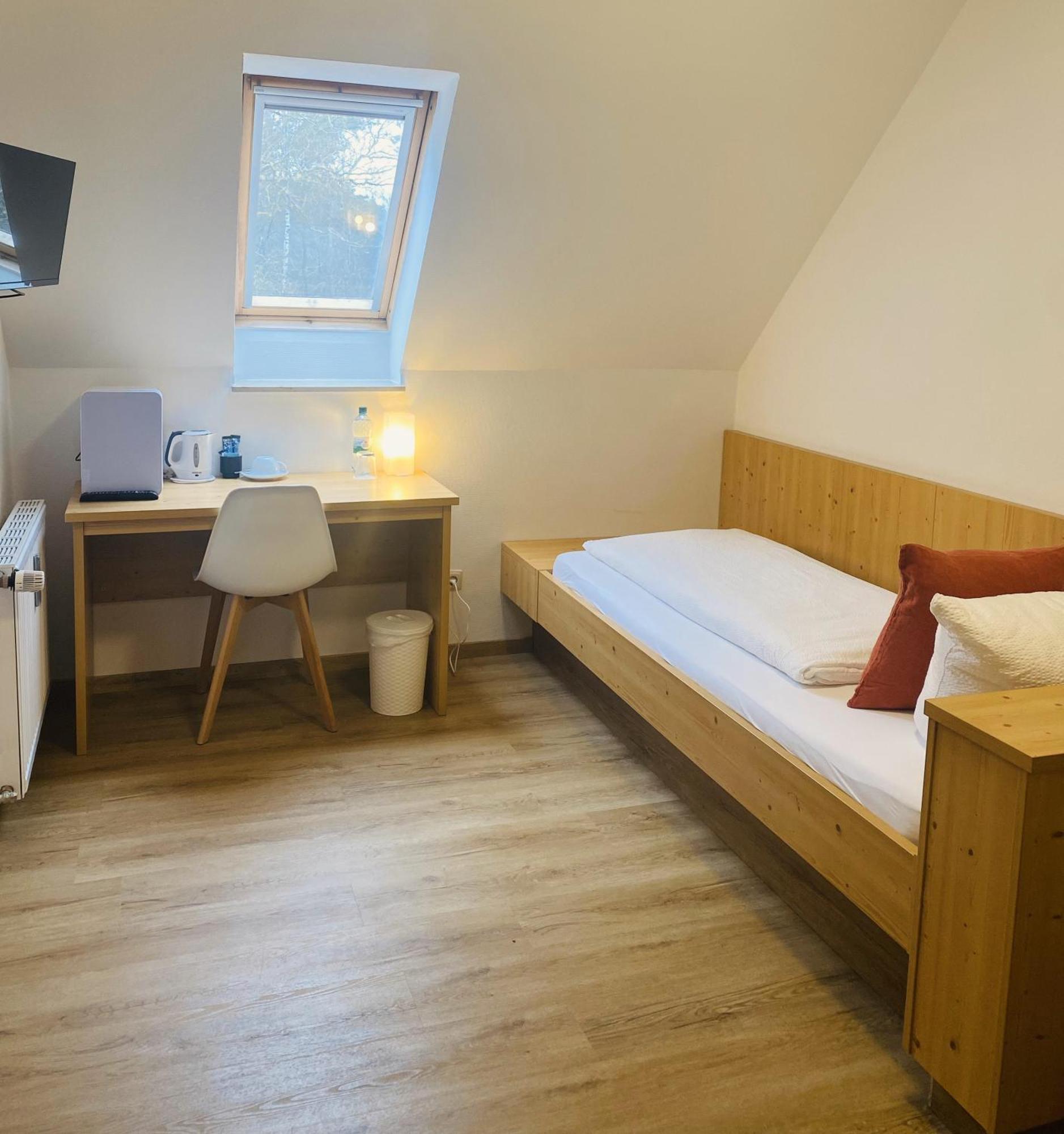 זירנדורף Gasthof Wilhelm Tell Fremdenzimmer מראה חיצוני תמונה