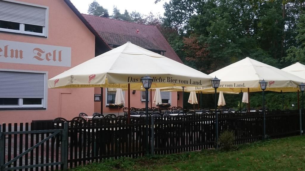 זירנדורף Gasthof Wilhelm Tell Fremdenzimmer מראה חיצוני תמונה